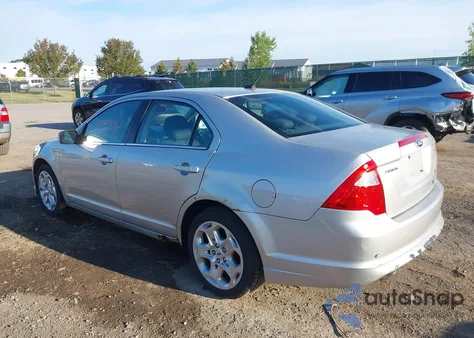 2010 Ford Fusion Se z USA, uszkodzony, nr VIN 3FAHP0HG5AR423809